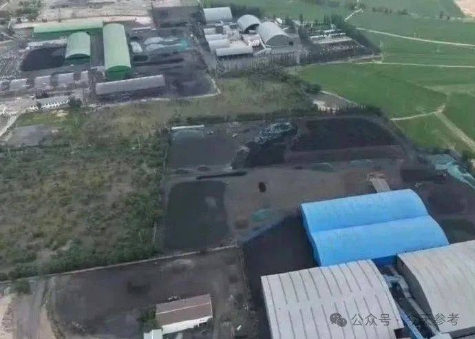 朔州应县曹家娘村两家煤场污染严重：附近农