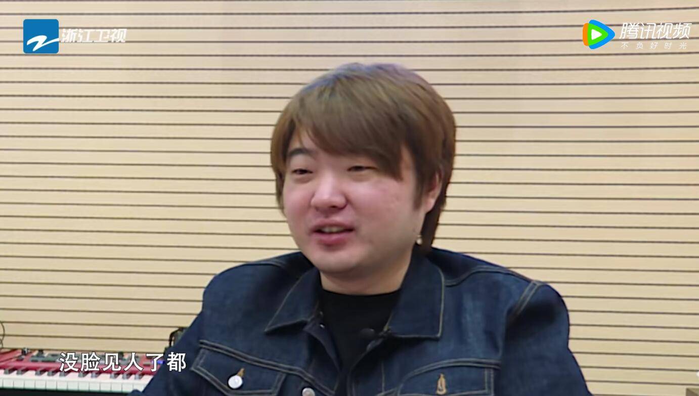 宋亚轩的采访不仅尴尬了吴彤，还尴尬了自己，只有杨迪是最开心的 