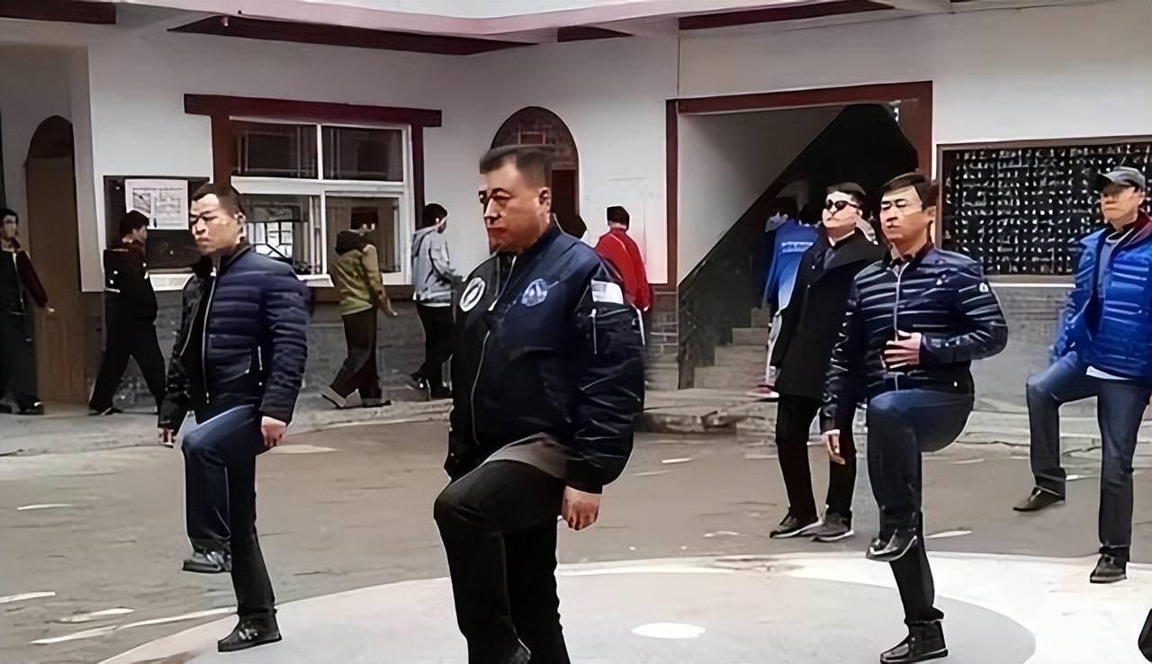 万万没想到,62岁"不婚"的张宏民,现在成为了人生赢家
