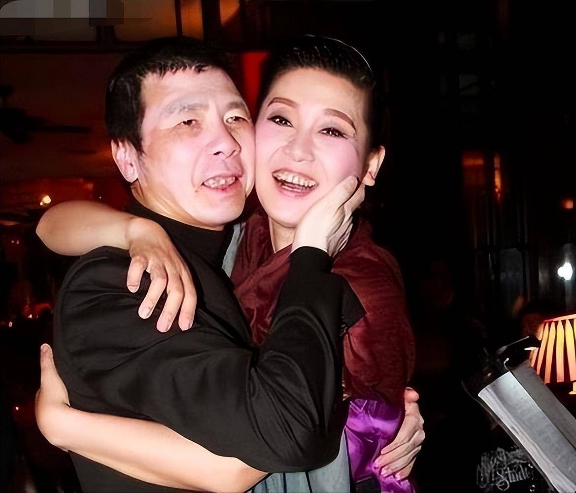 徐帆不再回避,回应与冯小刚婚姻实际上"坚如磐石"