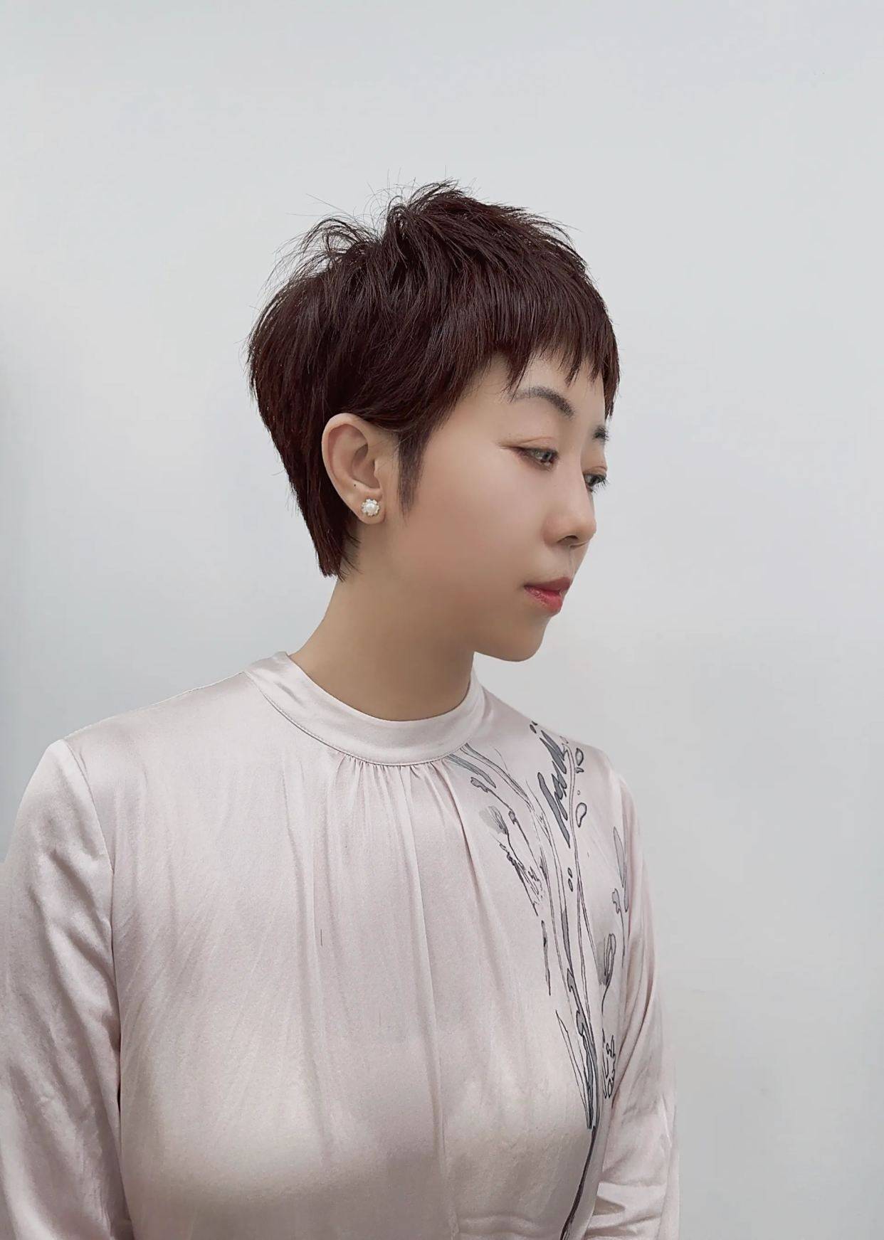 还是打造前卫潮流感超短发都能精准适配成为时尚达人的发型新宠