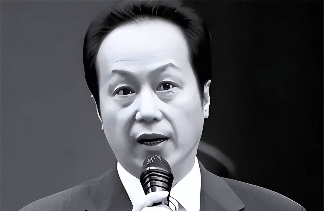罗京弥留之际:吃药全是依靠麻醉剂,临终抢救40分钟无效