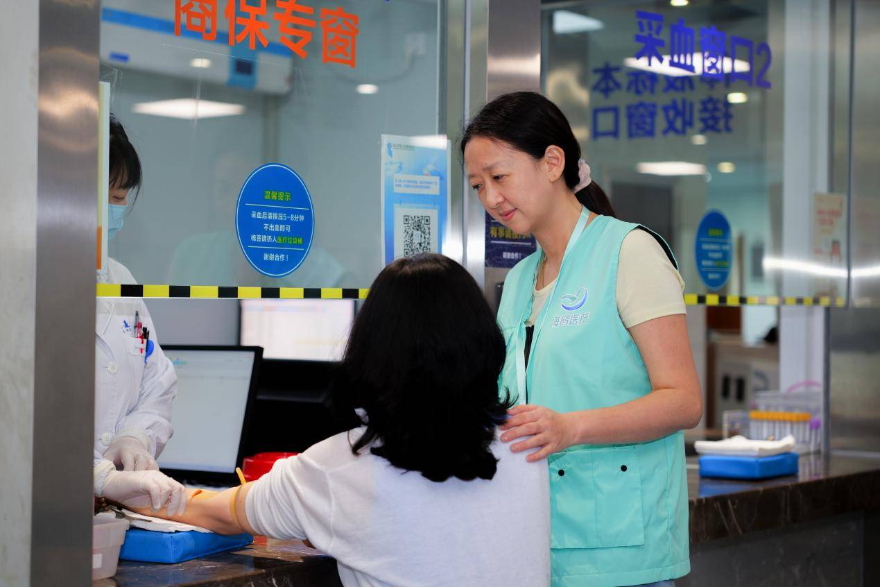 北京302医院、护士全程协助陪同号贩子挂号，懂的多可以咨询的简单介绍