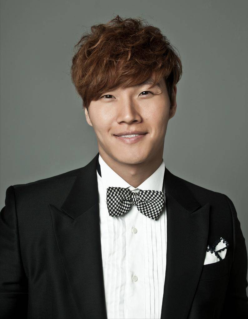 韩媒猜测金钟国未婚妻身份,38岁妆品公司ceo常住la