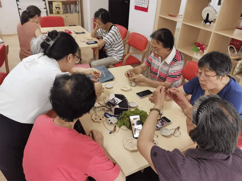 杭州西溪街道多元活动点亮银龄生活 打造幸福养老新图景(图2) 杭州西溪街道多元活动点亮银龄生活 打造幸福养老新图景(图2)