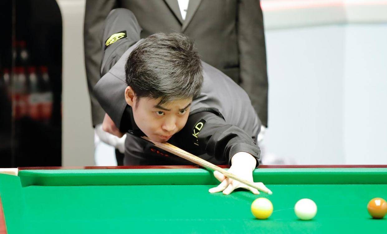 斯诺克武汉公开赛16强诞生!中国球员34人仅剩3席,赵心童憾负出局