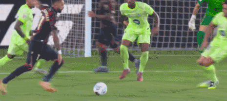 92分钟绝杀,亚马尔主导大逆转!0-2到3-2,巴萨开局2连胜