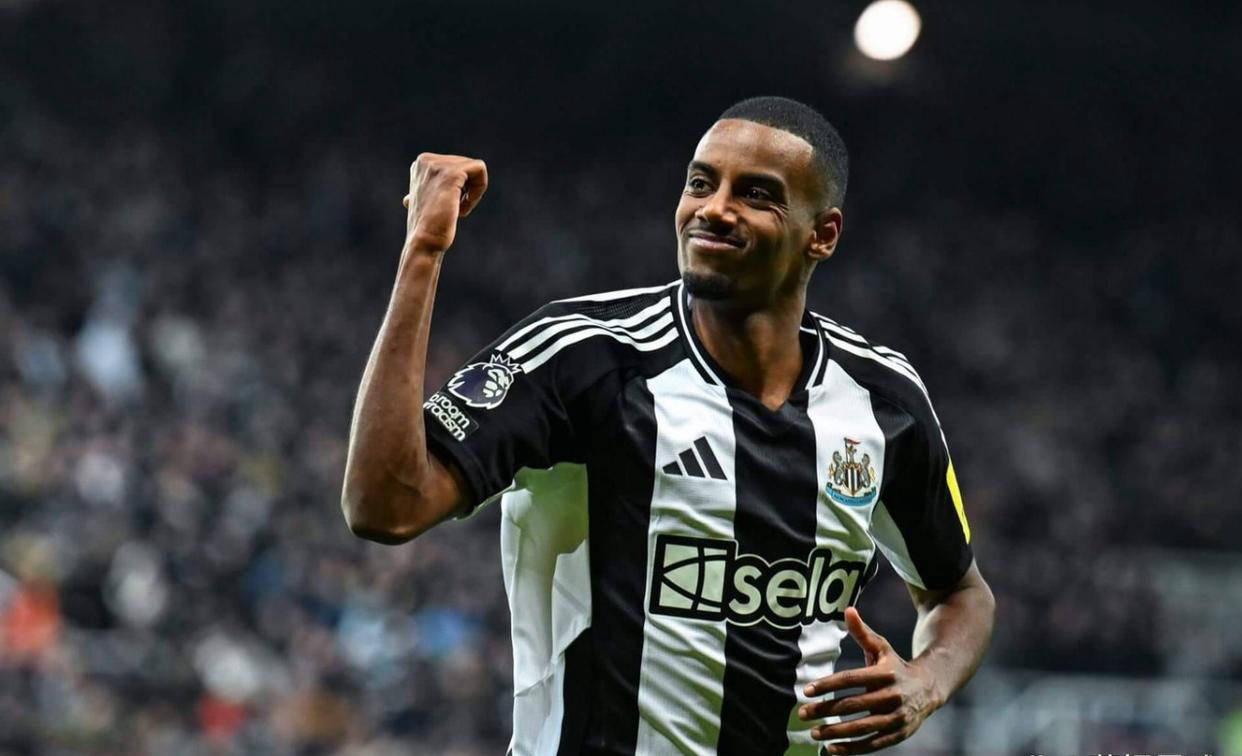 利物浦报价139亿欧元成功搞定伊萨克,新赛季锋线豪华,望冲三冠王