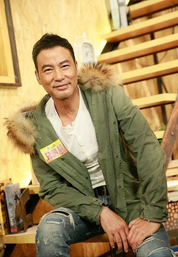 任达华:一生零绯闻,为妻女买了多套房子,和刘德华约好不退休