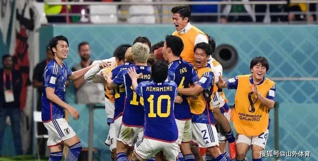 日本世界 杯足球巅 峰对决相关图片2