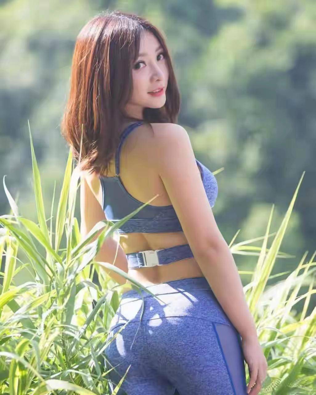 女演员身材丰满很抢镜,生万物36岁的她打了多少"竹竿"的脸