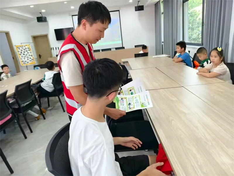 从动画到实践 崇化社区芽儿解锁分类技能(图2) 从动画到实践 崇化社区芽儿解锁分类技能(图2)
