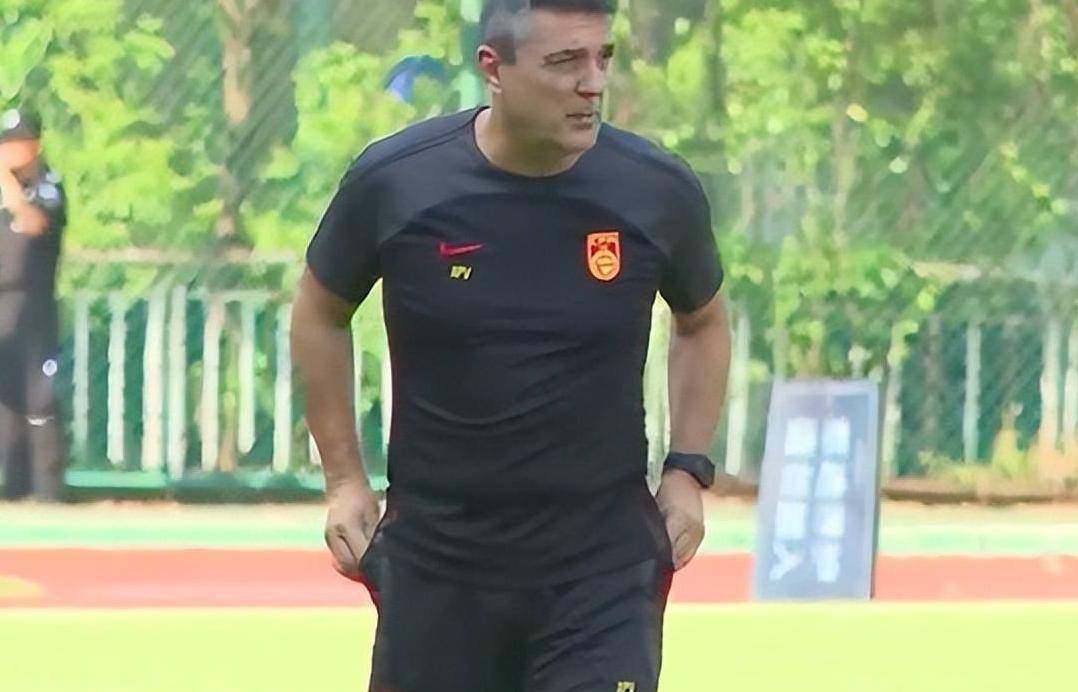 主力尽出！U23国足433迎东帝汶，王钰栋冲锋，蒯纪闻喂饼