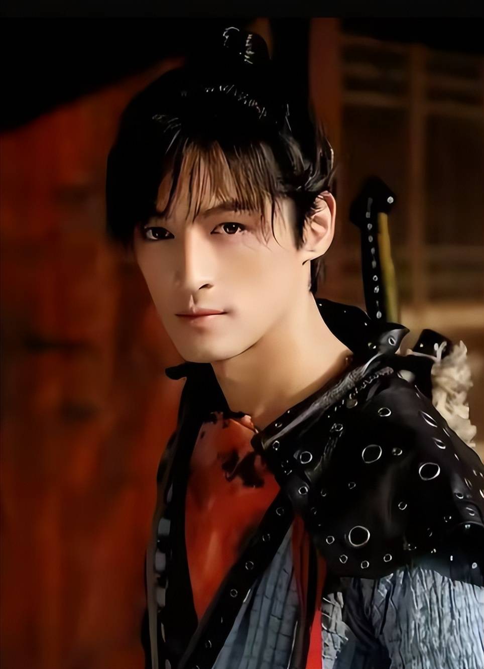 胡歌的真实人生亲近大自然投身公益娱乐圈最清醒的男演员