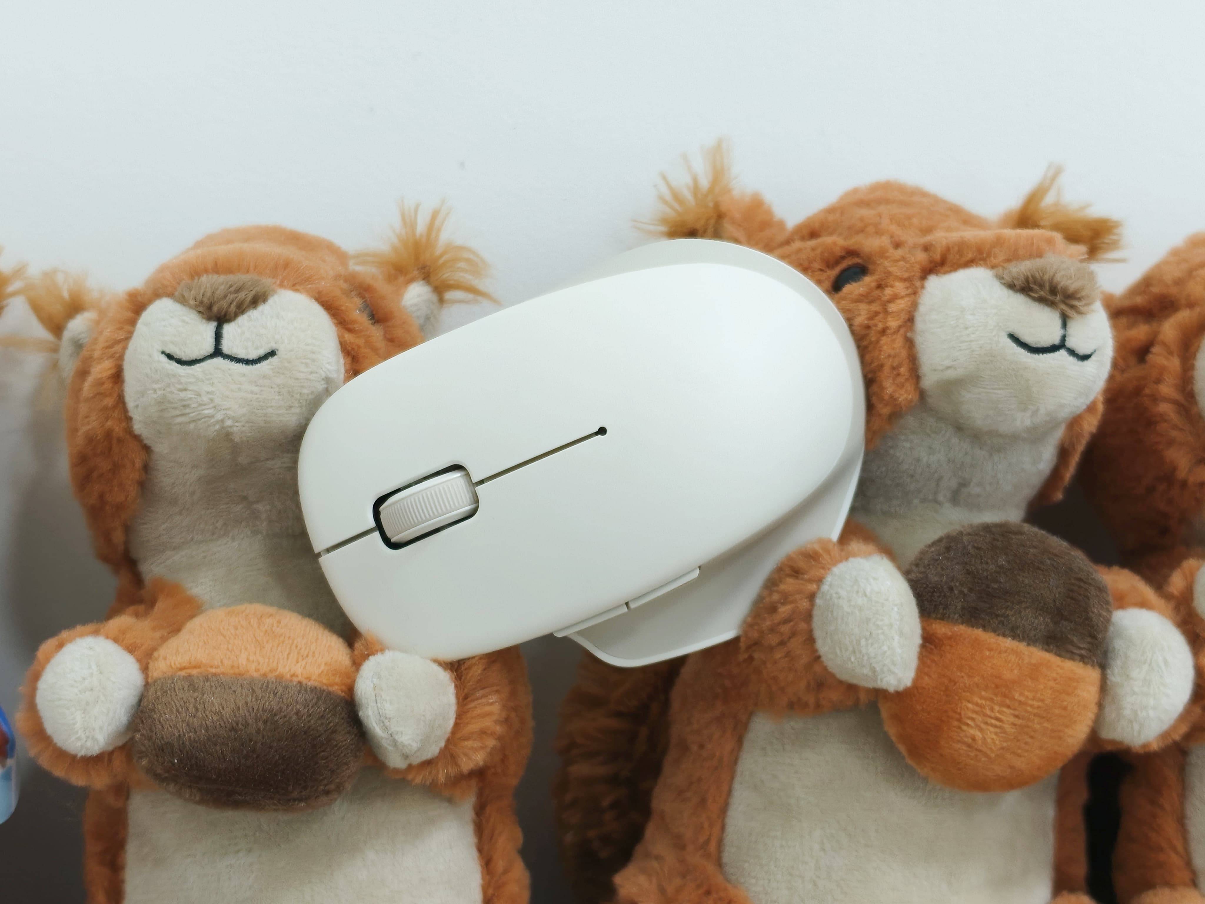 小米双模鼠标2舒适版：效率翻倍，久握不累的办公神器！