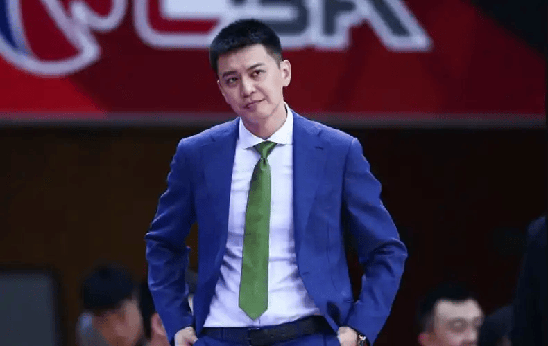 和郭艾伦矛盾？张镇麟不和？杨鸣下课辽宁？去向3选1，或高薪挖走