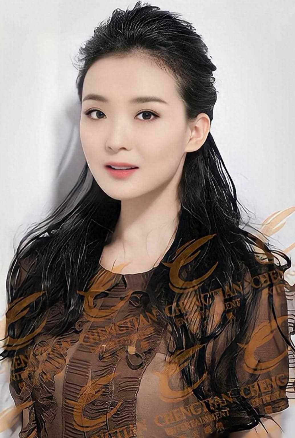 王艳终于熬出头,婆婆去世儿子转性,老公失联,如今让人高攀不起