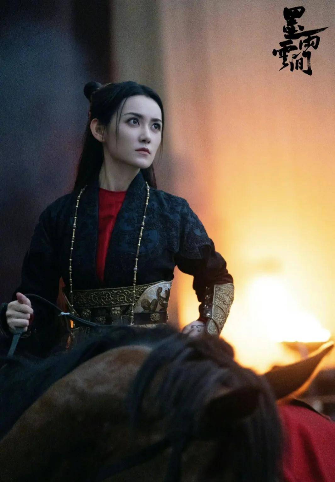 同是23岁,赵晴这一次又彻底输给了蒋依依!于正捧不火就放弃吧