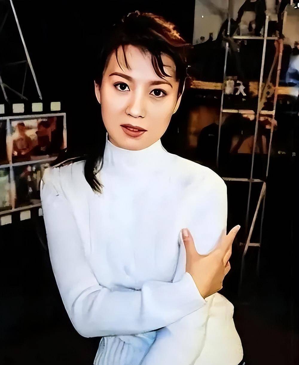 史兰芽:嫁大13岁的李幼斌为妻,家务都是她做,现在生活怎样?