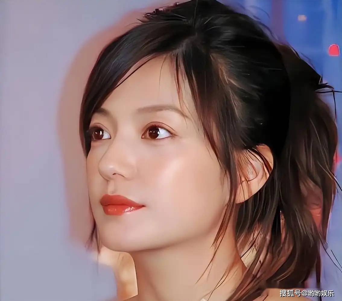 送走了叶珂,又来了赵薇!倒霉的黄晓明,终究是绕不过"女人坑"