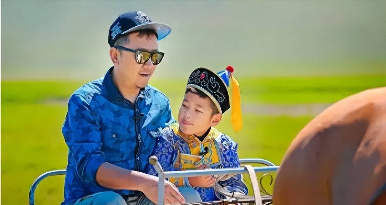 看了17岁的石头和14岁的康康,才知道郭涛与胡军的区别