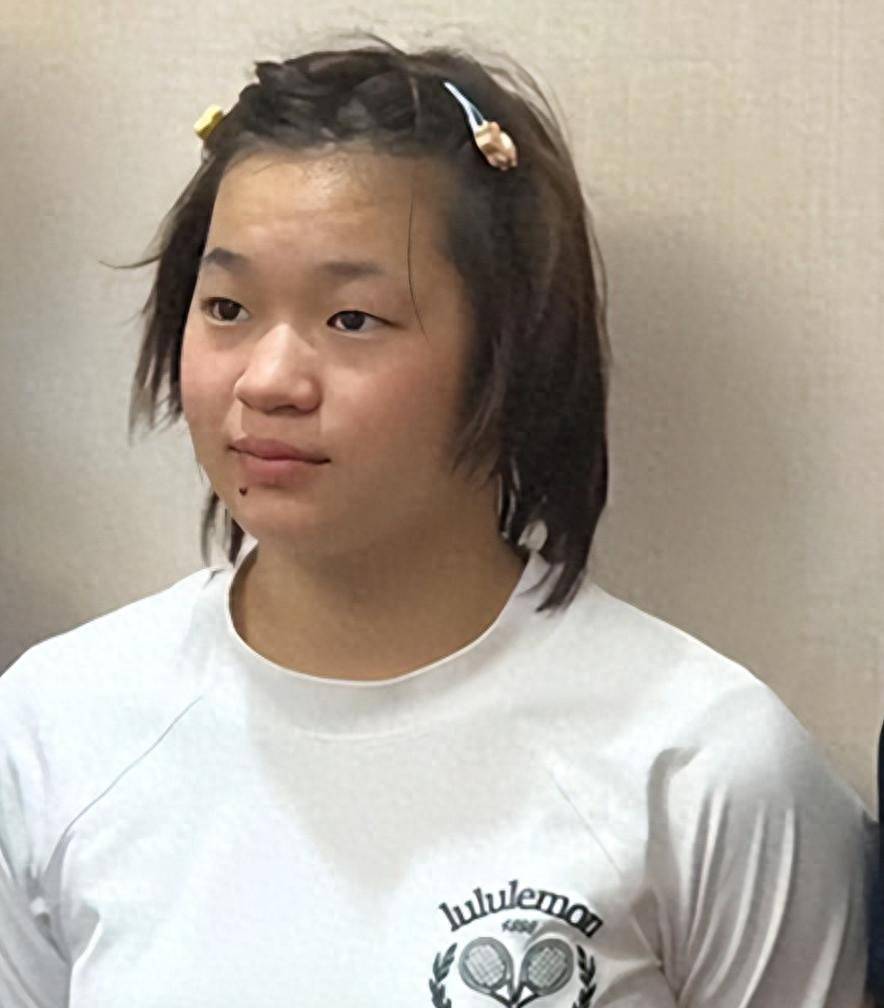 全红婵：从奥运冠军到大学生，面对“造神”与“毁神”的双重压力