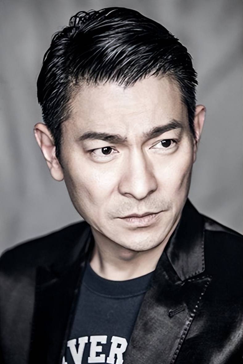 看完刘德华生活习惯!你才知道,难怪60岁看起来像35岁