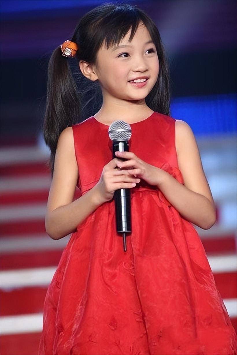 "童星"林妙可的惨淡毁灭史,她的故事远比大家想象的"恶劣"