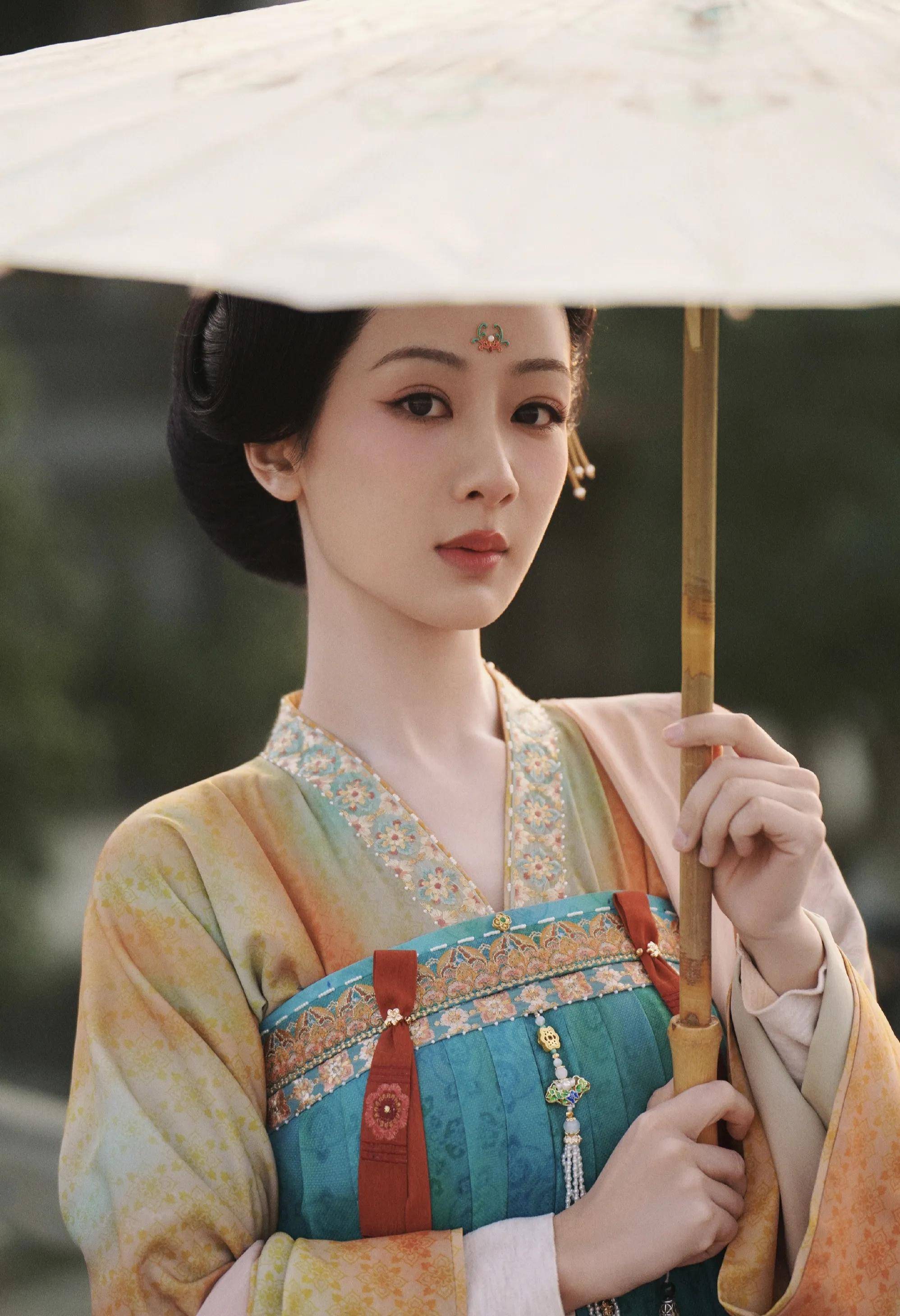 梦回盛世长安,杨紫演绎国色天香,共赏大唐绮丽画卷!