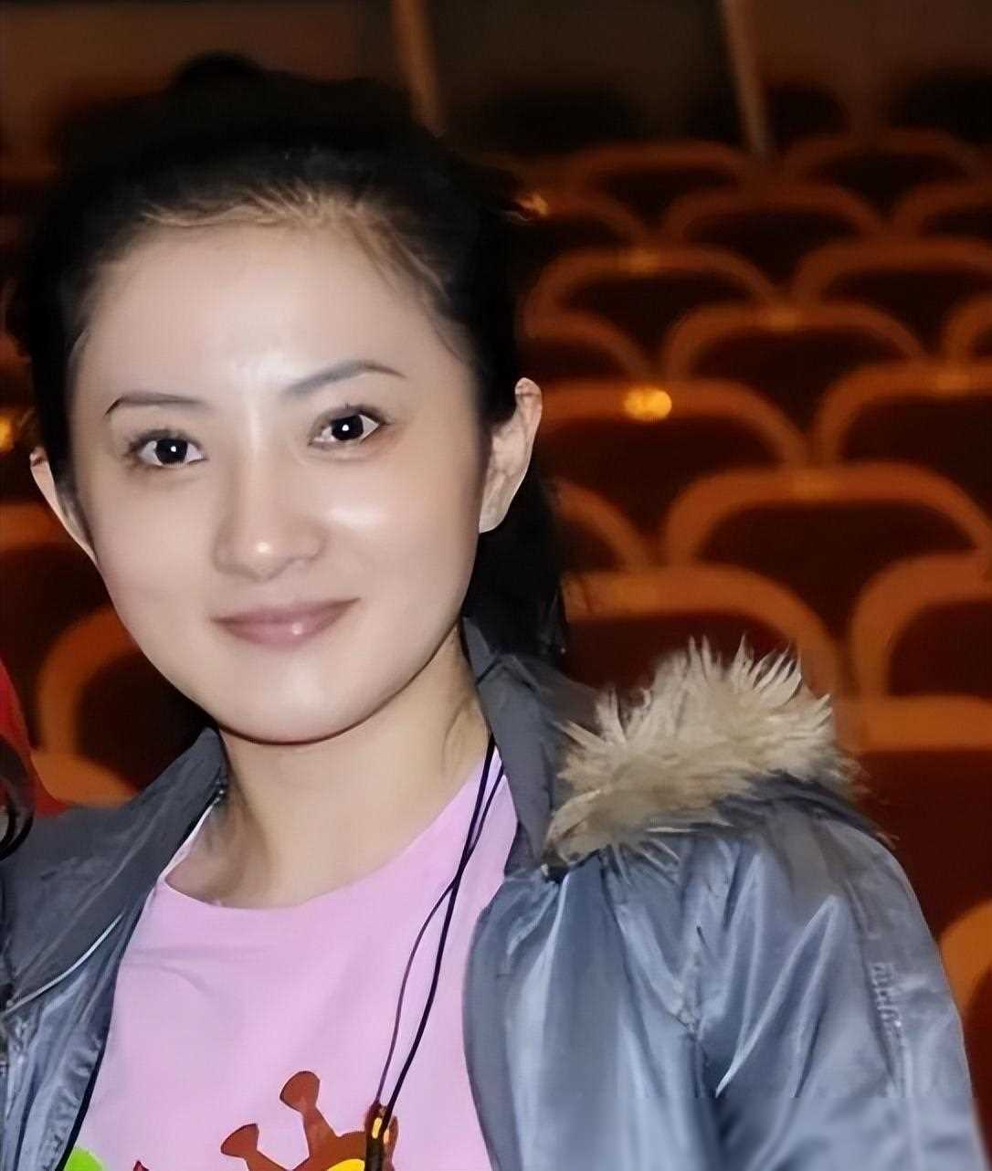 小婉君金铭9岁爆红撒贝宁发誓娶她考上北大44岁至今未婚