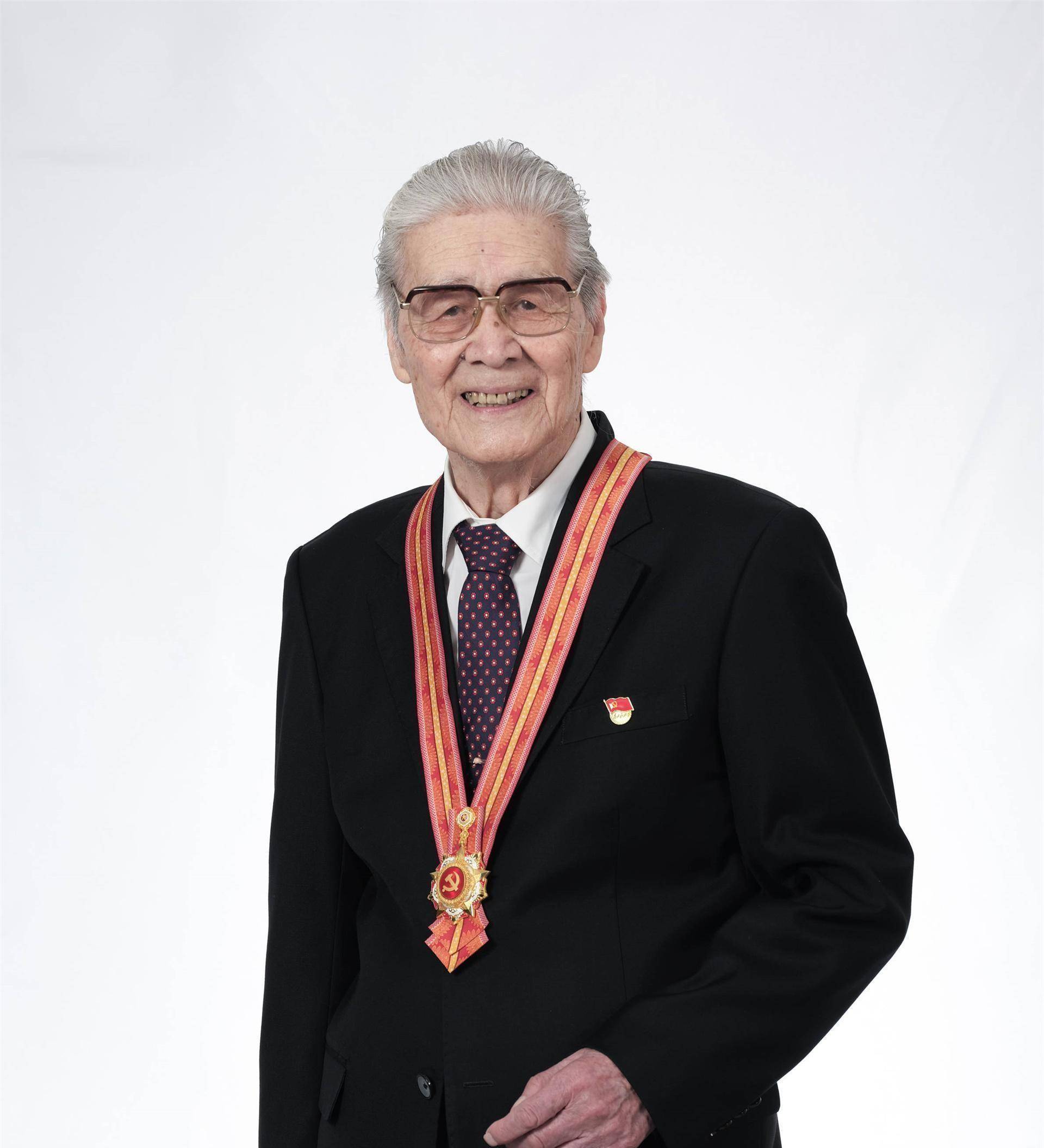 《渴望》里悄然离世的3位演员,看到他们的照片,才知已去世