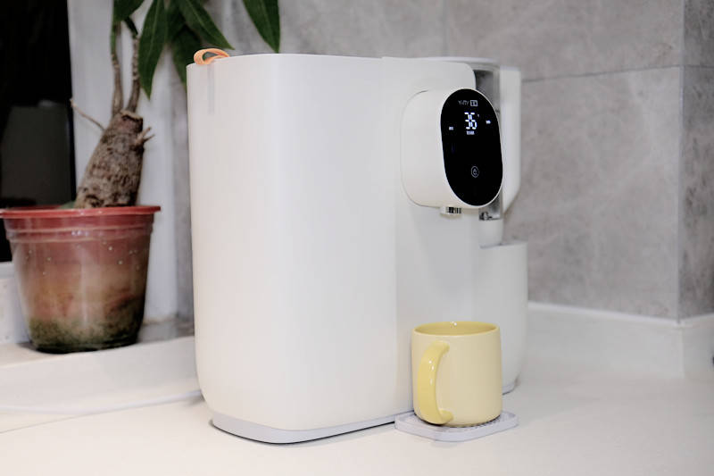 宜米RO熟水即热净饮机：小户型全能水吧来了，3秒即热解锁精致生活