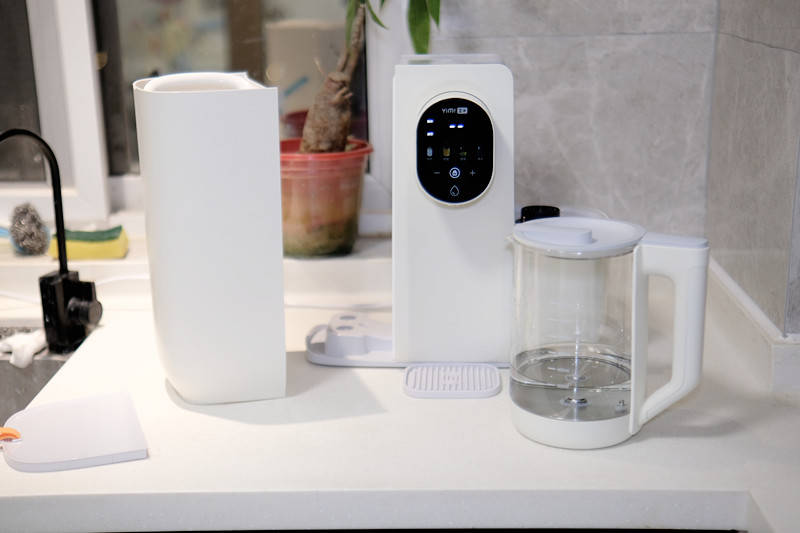 宜米RO熟水即热净饮机：小户型全能水吧来了，3秒即热解锁精致生活