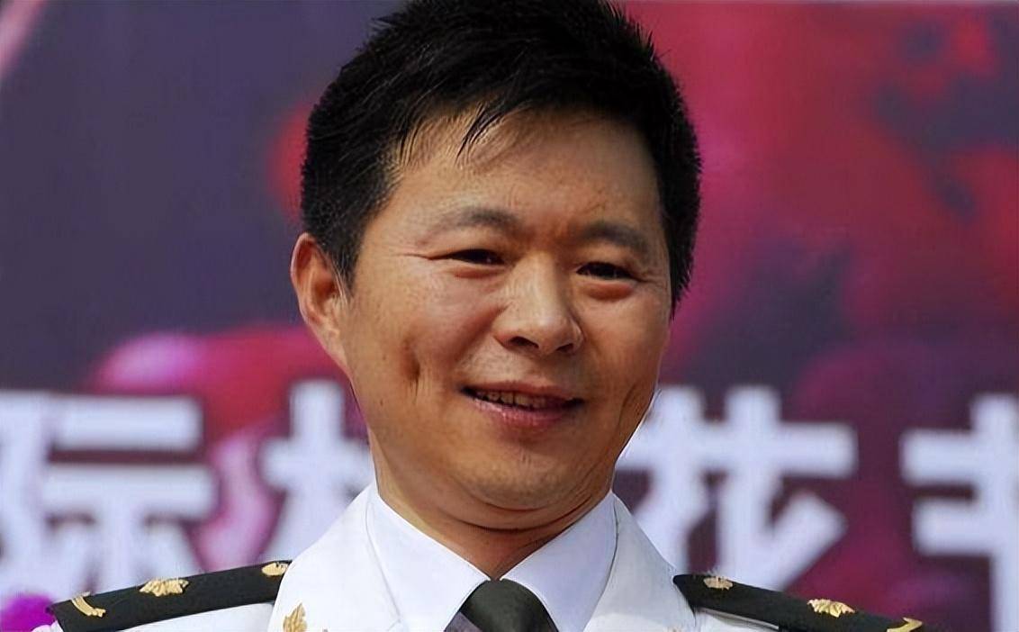 "西部歌王"王宏伟,母亲守寡48年,成名后的反哺令人泪奔