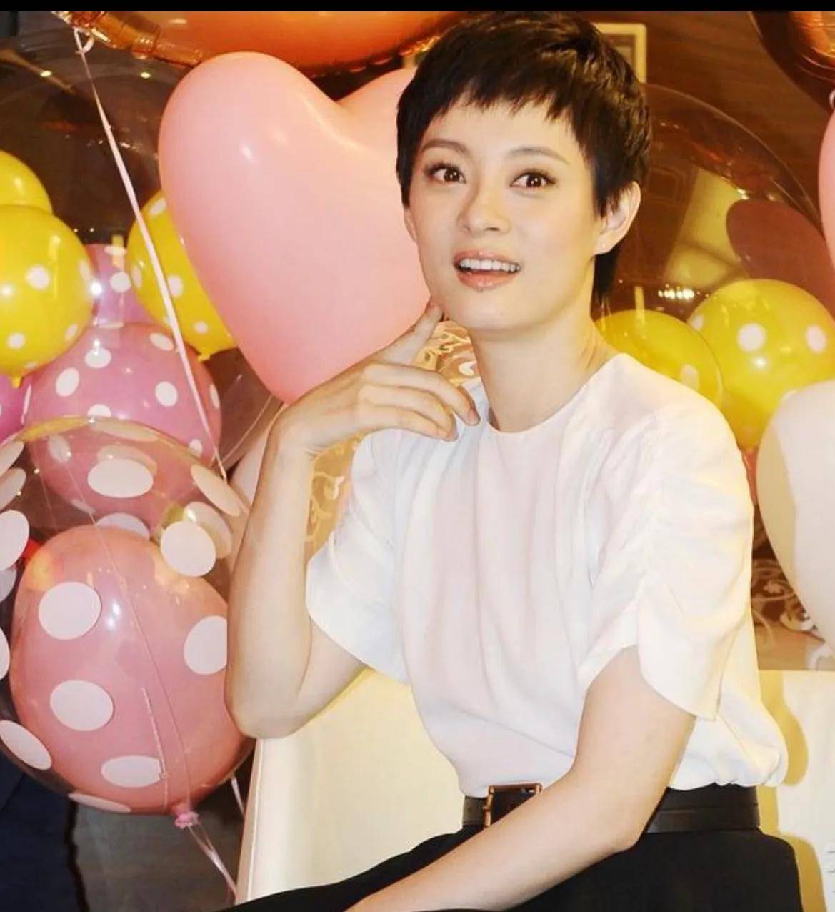 孙俪网友眼中的多面女神事业家庭两不误这才是人生赢家啊