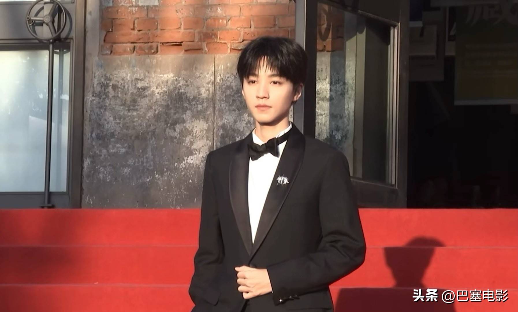 平遥电影节红毯:辛芷蕾似巨星,王俊凯重回18岁,马伊琍美回来了