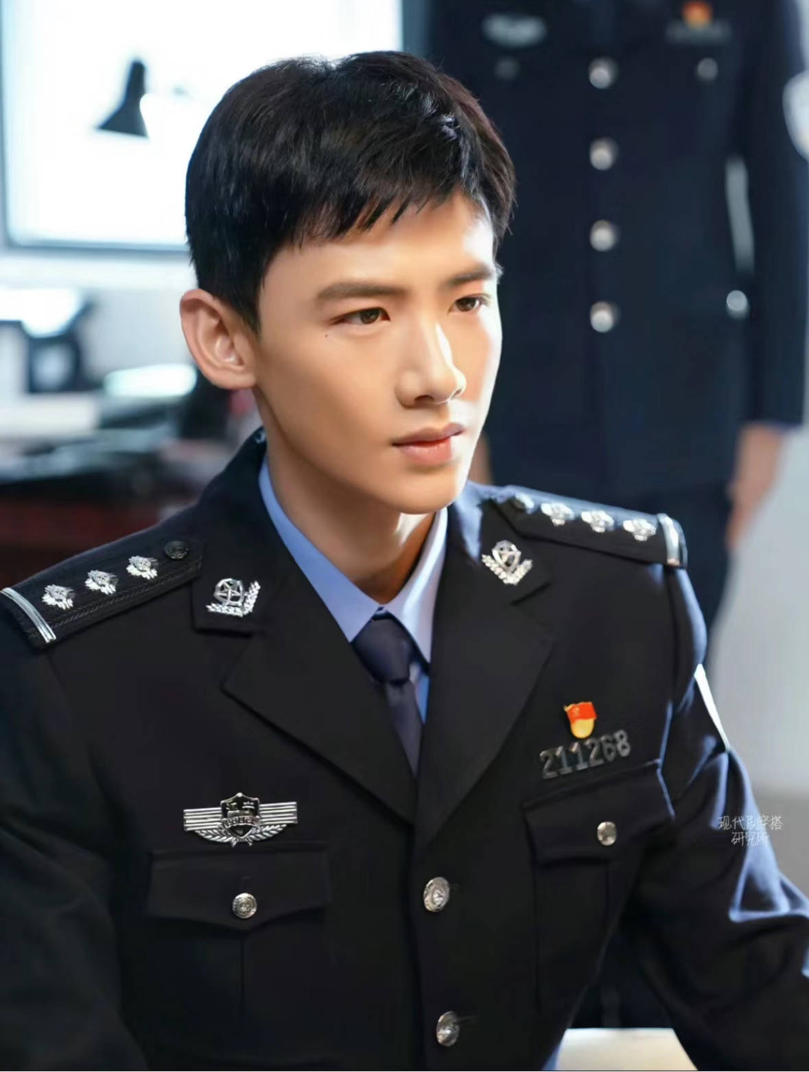 白敬亭出道十周年:从青涩少年到荧屏巨星,他的成长我们一路见证