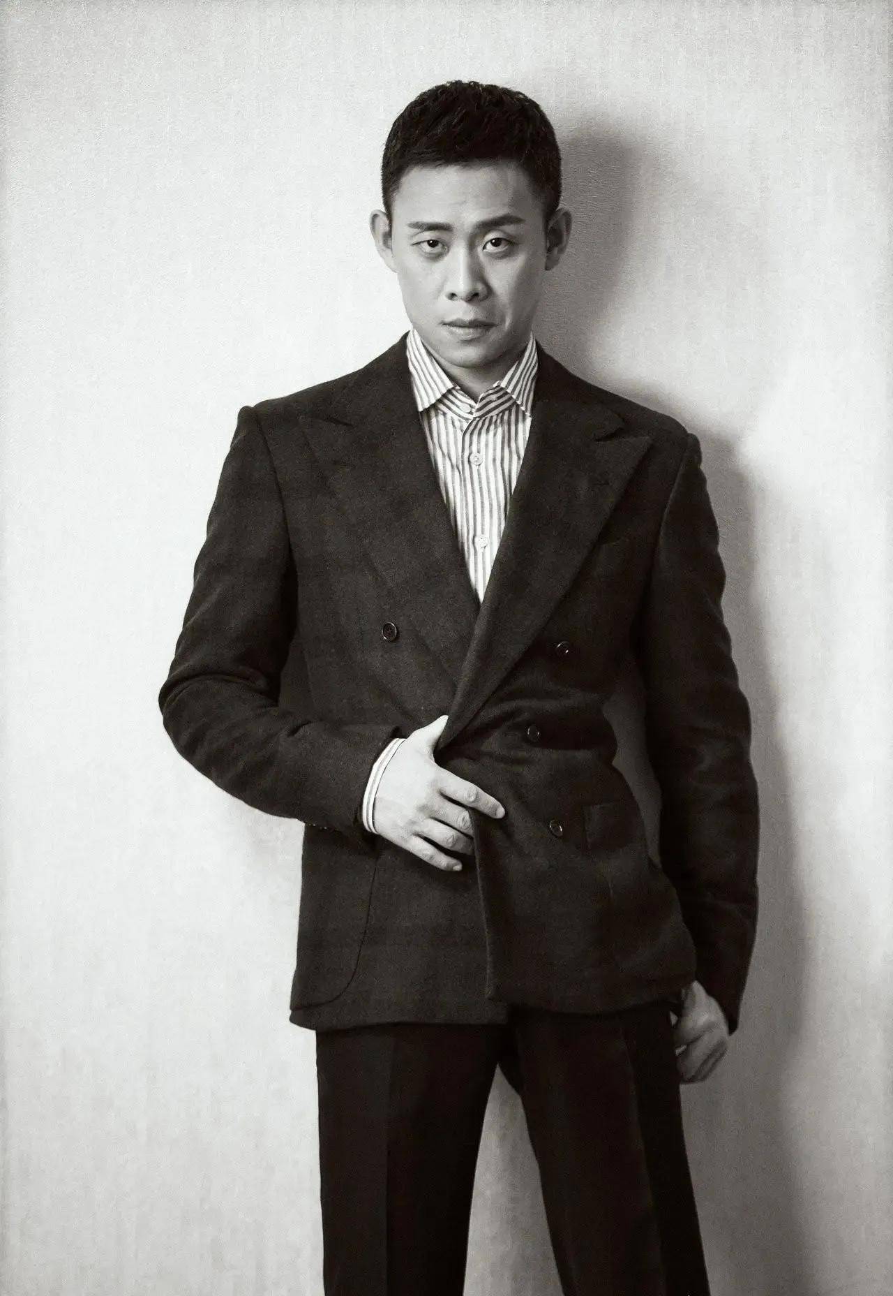 银幕硬汉,情深义重:张译的演艺之路与不朽传奇