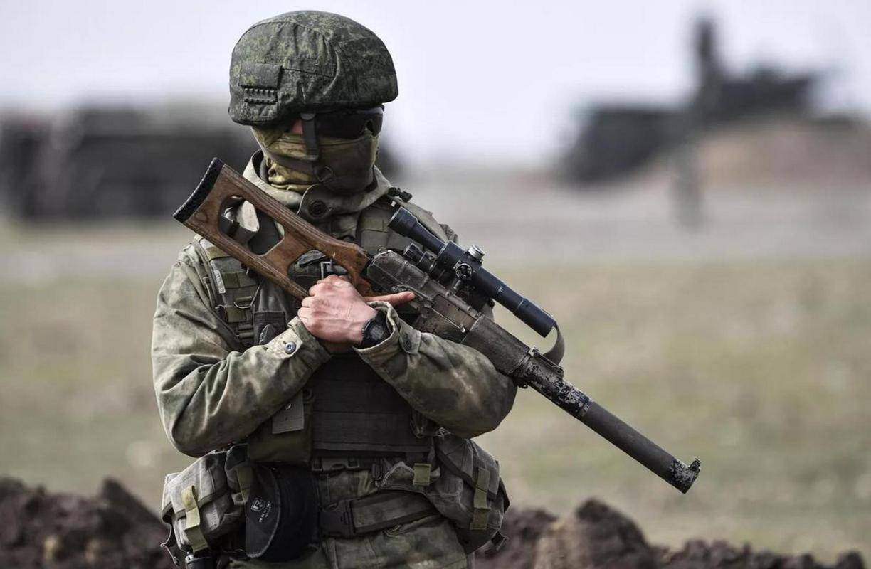 俄罗斯军官叛逃乌克兰,连续7个月卖队友,配合乌军团灭200俄士兵