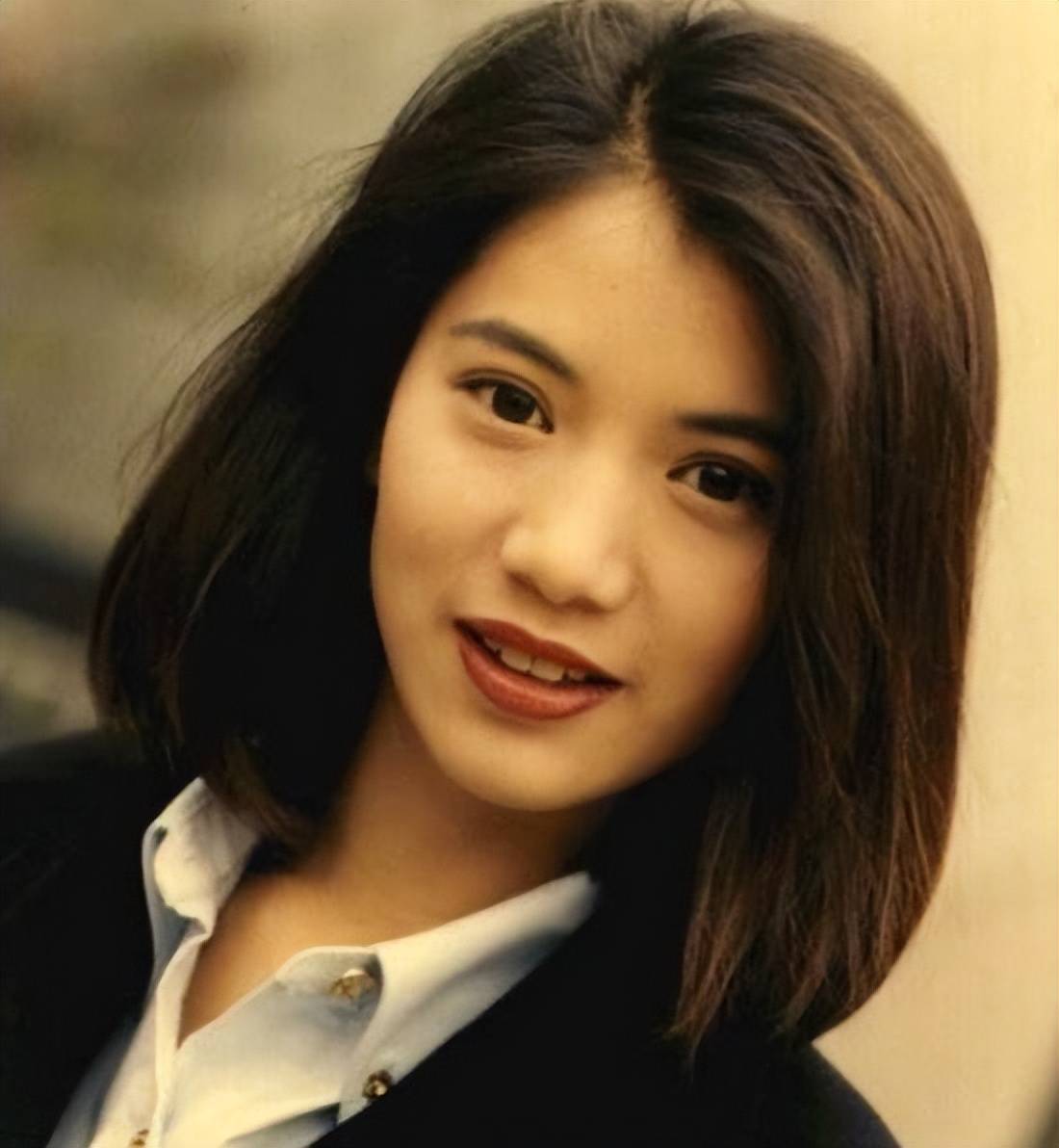 袁咏仪的"往事",以及她背后不得不提的3个男人