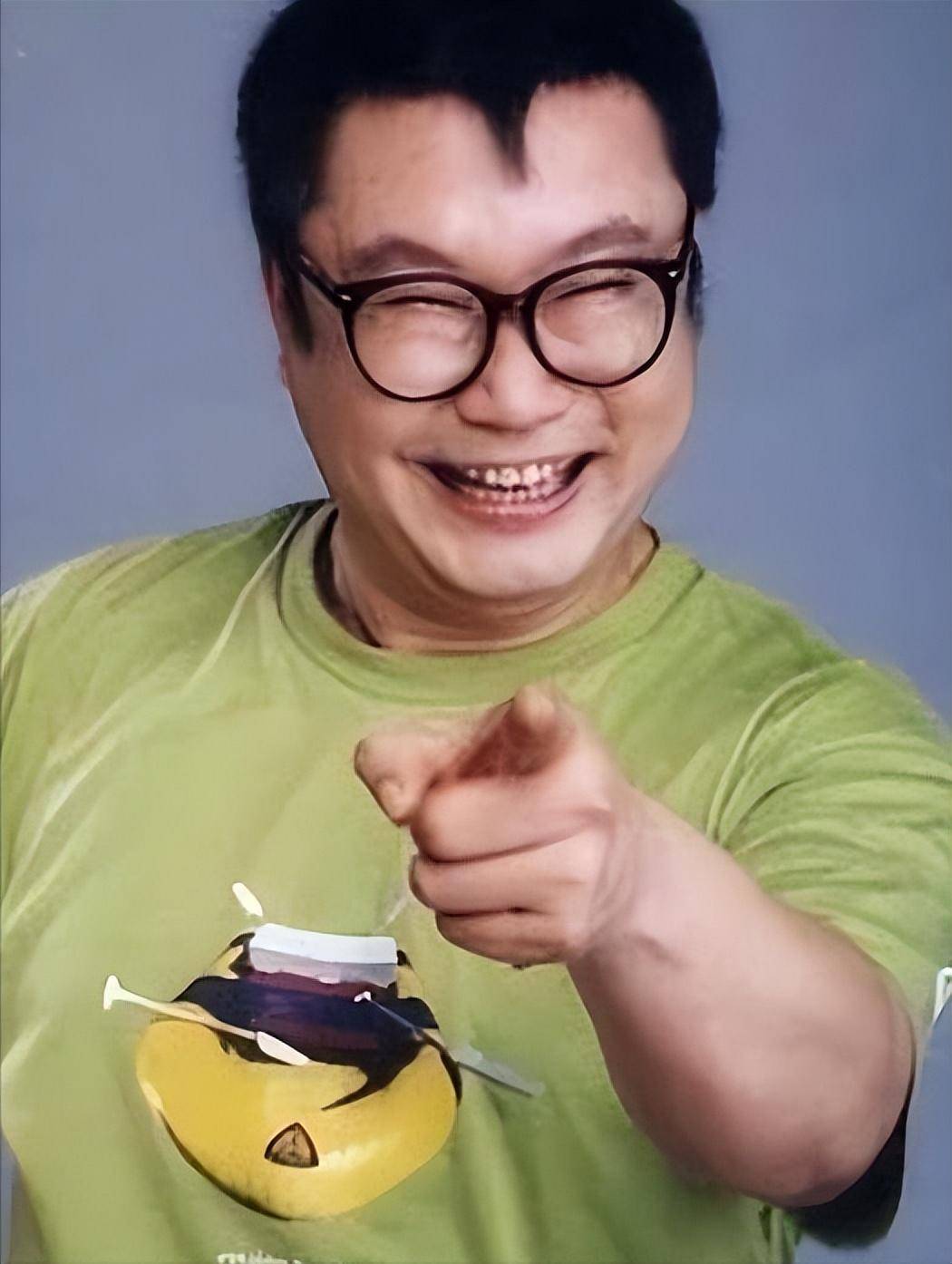 55岁的尹相杰:因纤夫的爱出名,后锒铛入狱,现在成网络主播