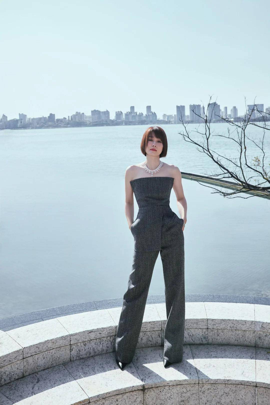 脸肿馒化,小肚腩油腻的马伊琍,治好了我的容貌焦虑