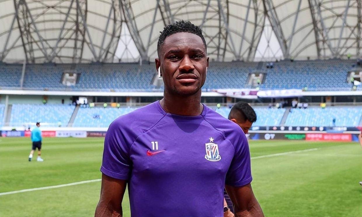 大连英博刚提前保级成功！李国旭就亲自去欧洲运作四大外援转会，马莱莱将离队让位