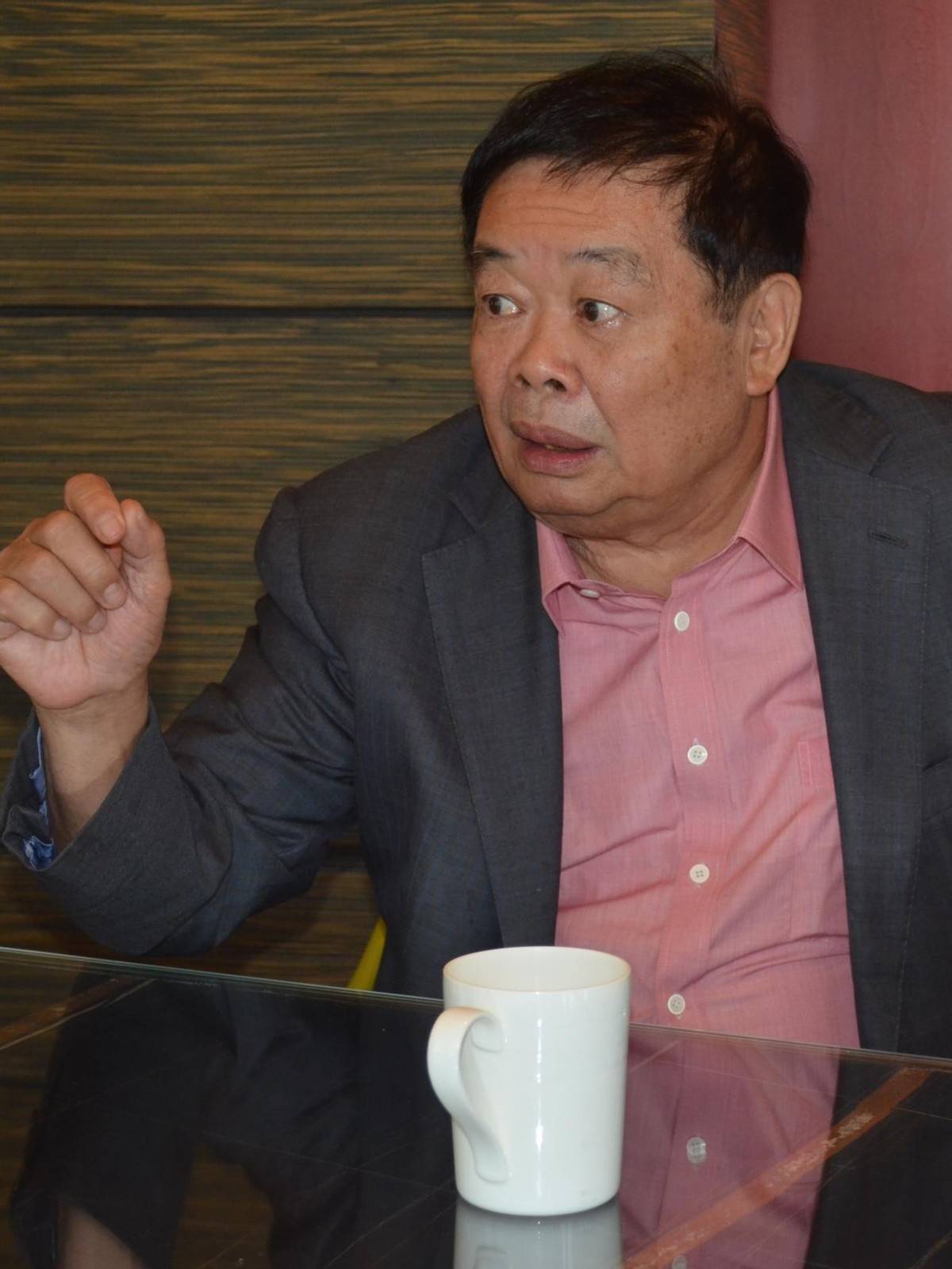 福耀玻璃董事长曹德旺:不管美国加多少税,反正不赚钱我是不卖!