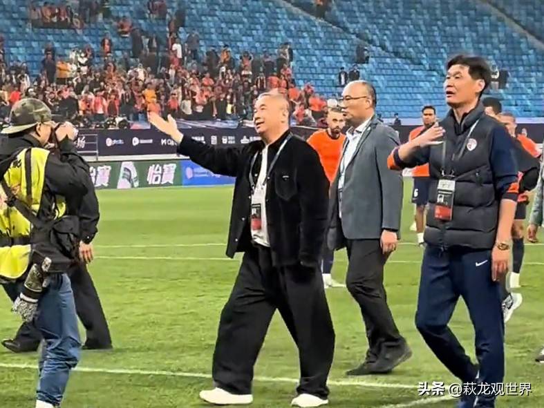 吕文君给西海岸一老枪！海牛不知愁9日集结能赢海港？老乔不容易