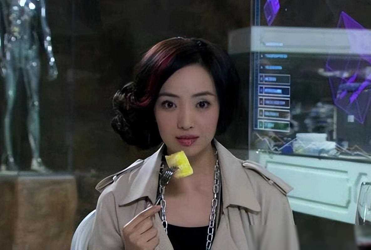 "戏内"是父女"戏外"夫妻,公开时孩子已8岁