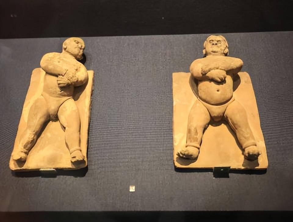 角抵者,相扑之异名也,女子相扑运动于宋朝盛行