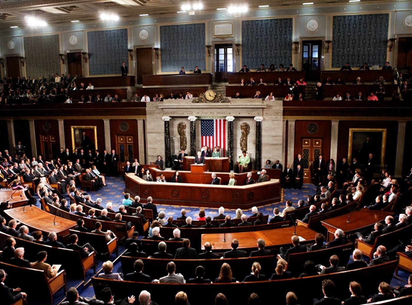 美参议院通过国防法案,怒砸71亿力挺赖清德