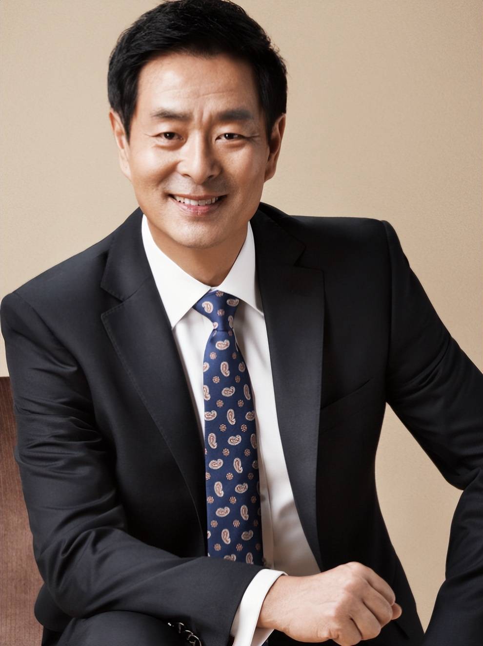 濮存昕女儿濮方:倒贴50万下嫁到东北农村,结婚10年被丈夫宠成宝