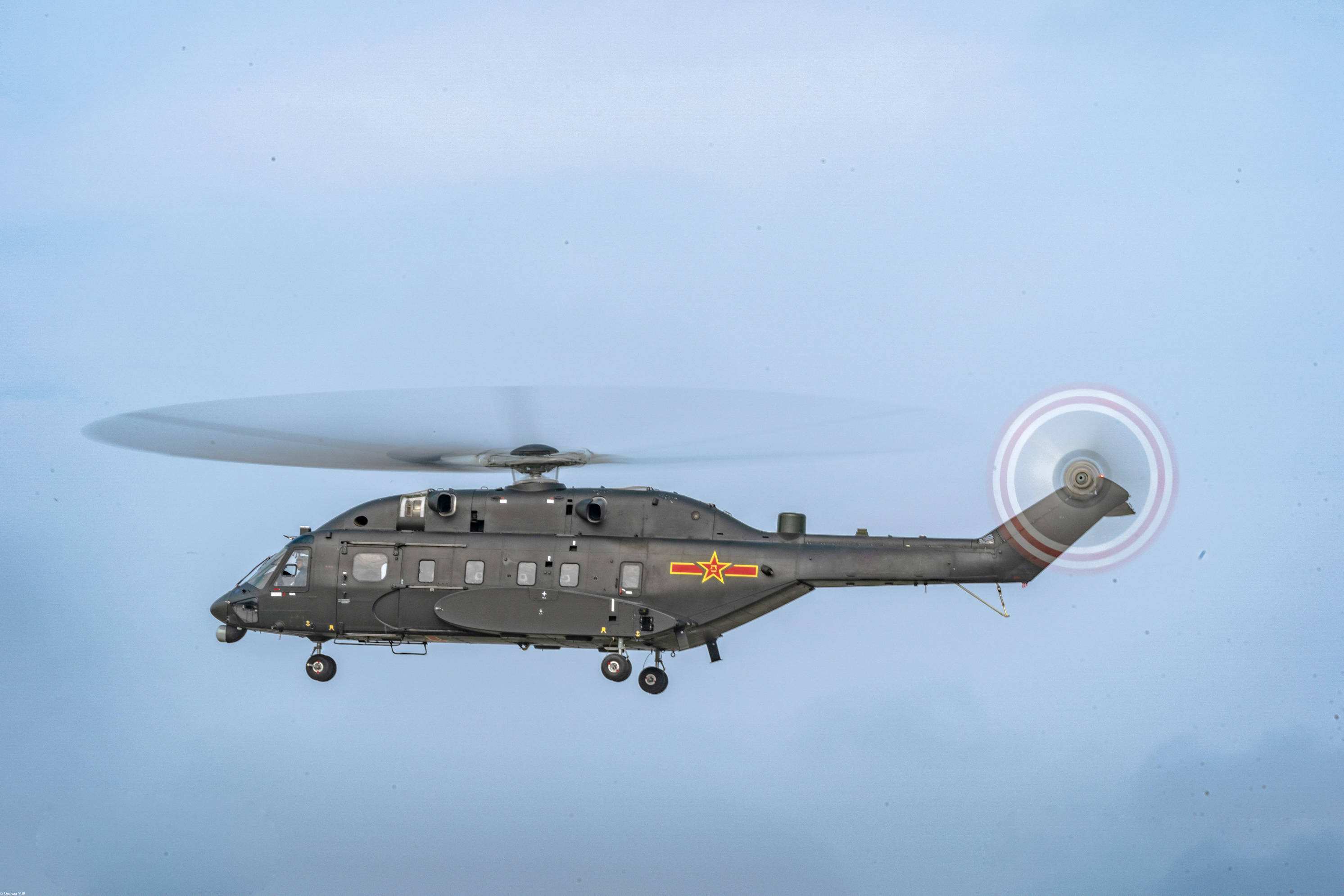 说下再次展出的国产重型直升机